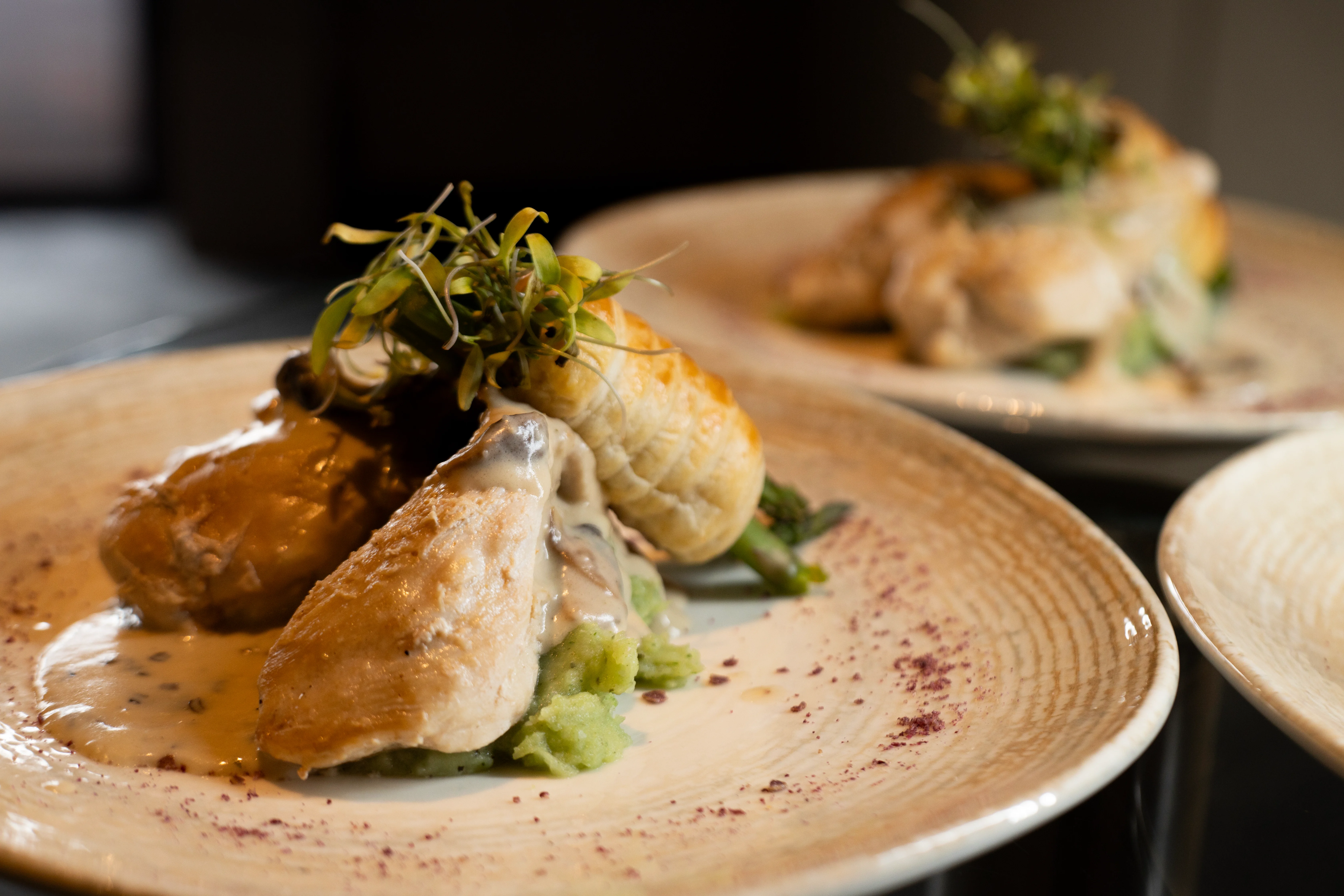 Gastronomía para eventos en Cortezza - Chef creando experiencias culinarias